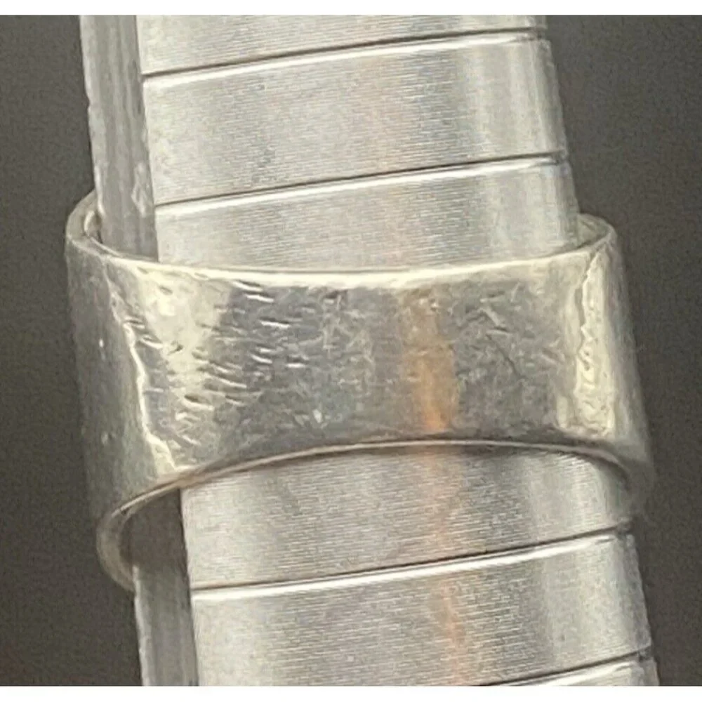 Amethyst 925 Silver Ring Bold Asymmetrical Oval Gem Quality  Sz 8.5 9.7 g Unisex - Picture 11 of 15